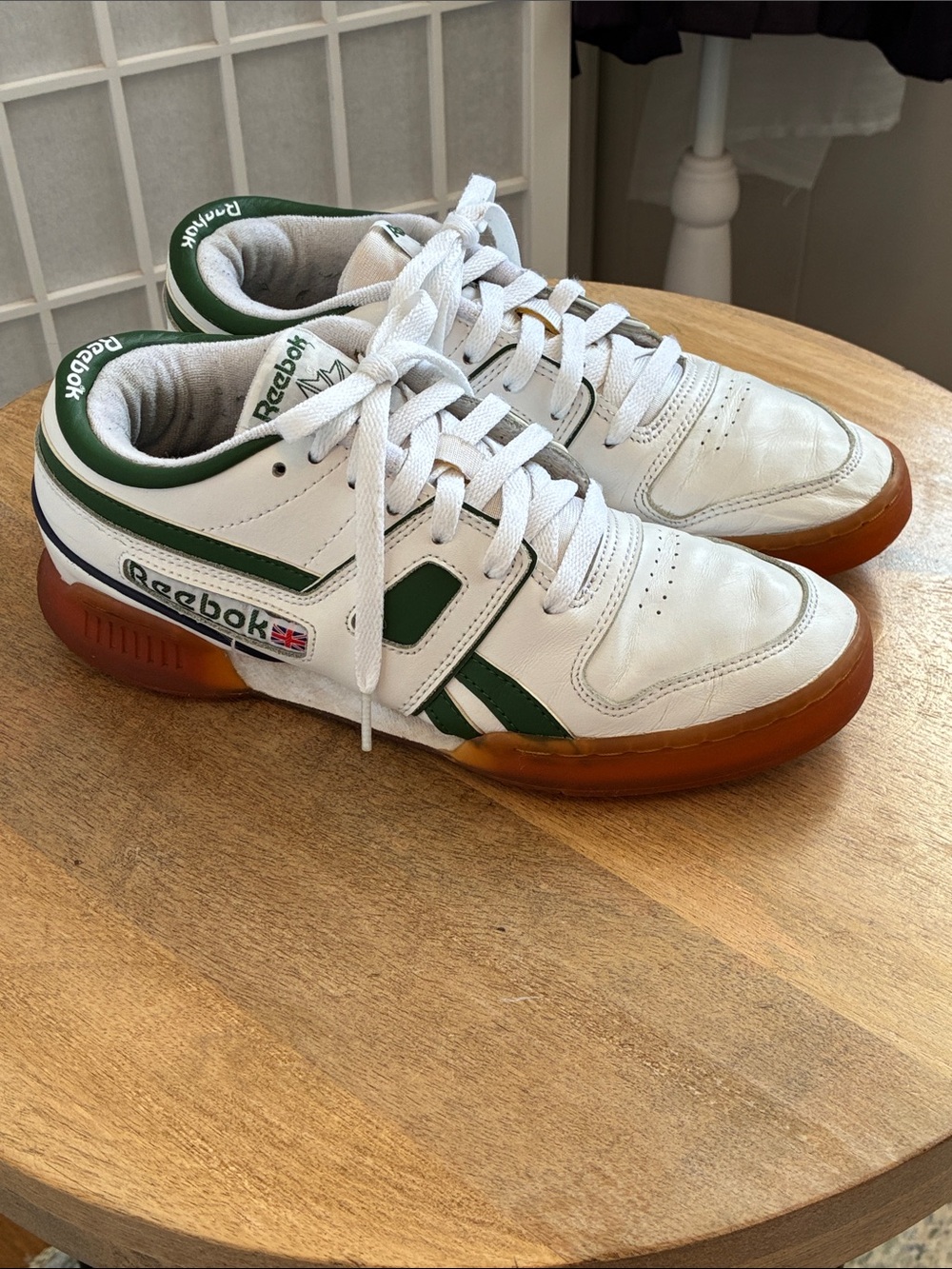 Men's White Leather Reebok Sneakers with Green Trim and Gum Soles.  7,5